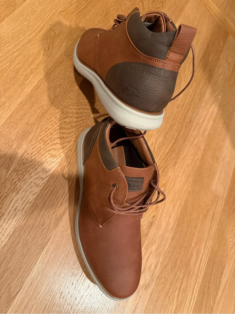 G.H. Bass & Co. Men's Tan Brown Chukka Boots